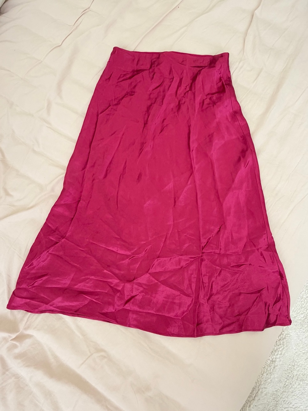 Aritzia Magenta Midi Skirt - Sleek A-Line Style